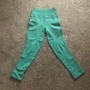 lululemon pants size 4